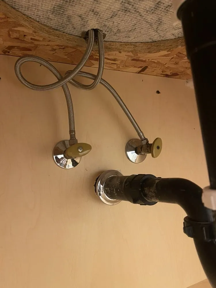 Emergency pipe repair experts serving Las Vegas, NV - Lee's Air Plumbing and Heating