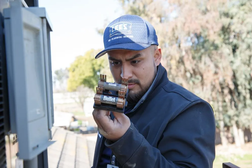 Slide of Lee's Air, Plumbing, Heating, & Roofing