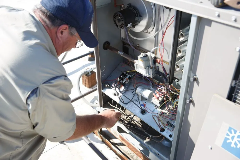Top-rated emergency plumbing experts serving Visalia, CA - Lee's Air, Plumbing, Heating, & Roofing
