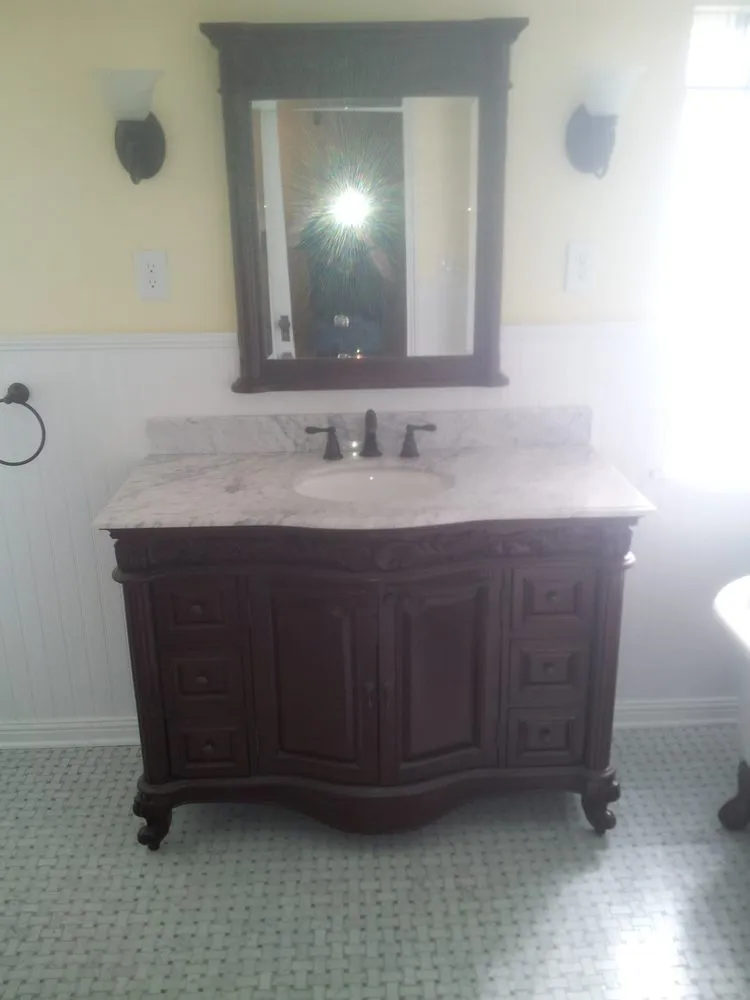 Slide of Lee's Plumbing and Remodeling/plumbing contractor