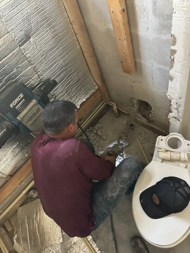 Slide of Lee's Plumbing