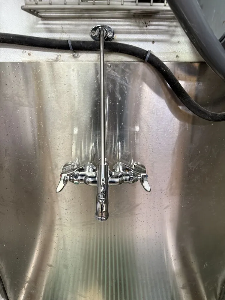 Slide of Lee's Plumbing