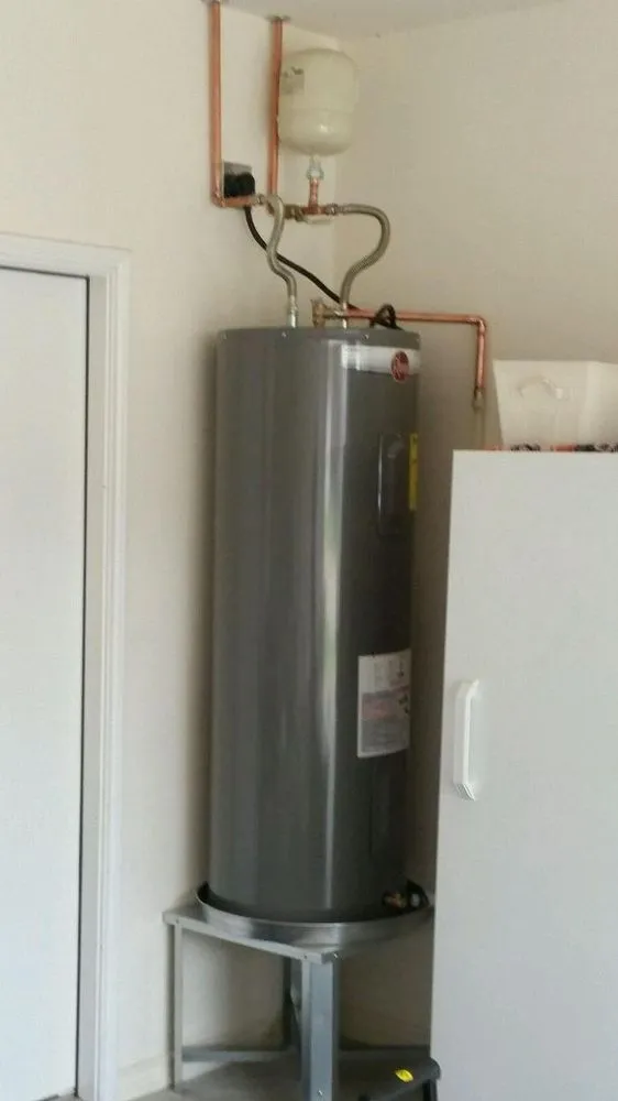 Slide of Lee's Plumbing