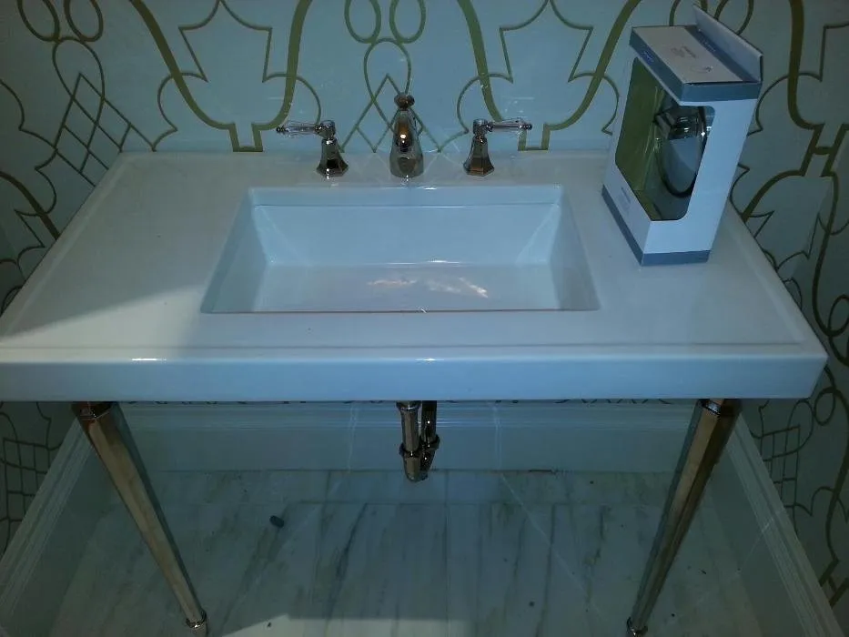 Slide of Lee's Plumbing