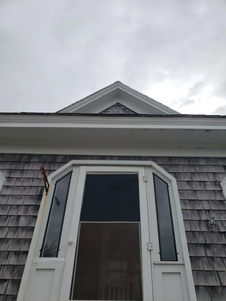 Slide of Lefty's Handyman Service