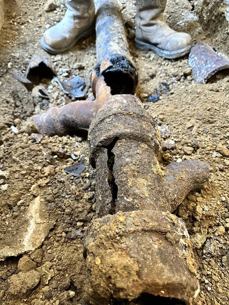 Slide of Lemus Plumbing