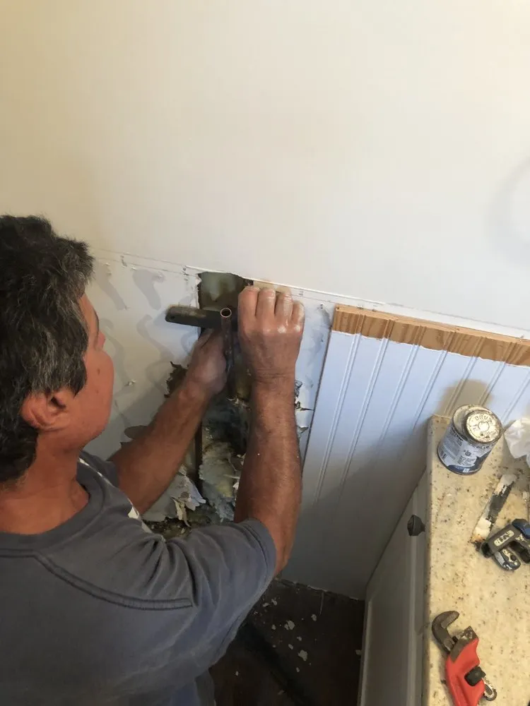 Slide of Lenny's Plumbing & Heating