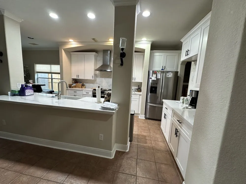 Slide of Leo Chavez Remodeling