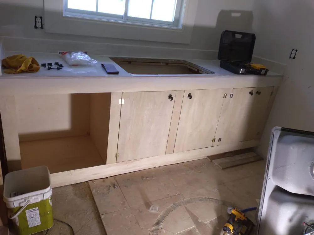 Slide of Leo Handyman And Remodeling