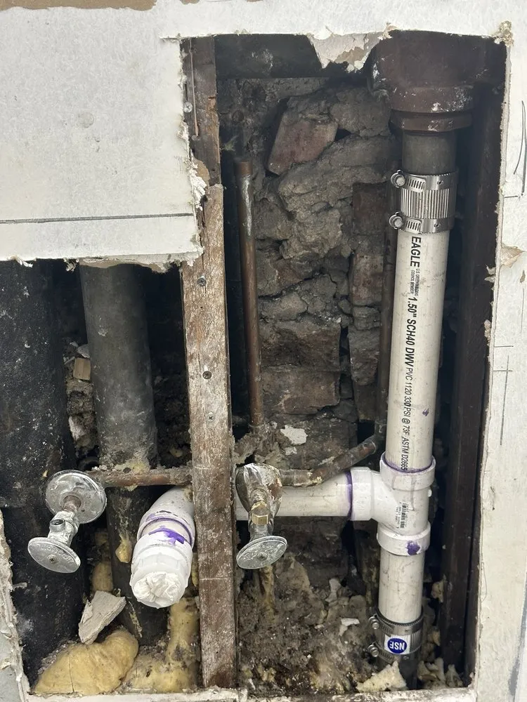 Slide of Leo The Plumber