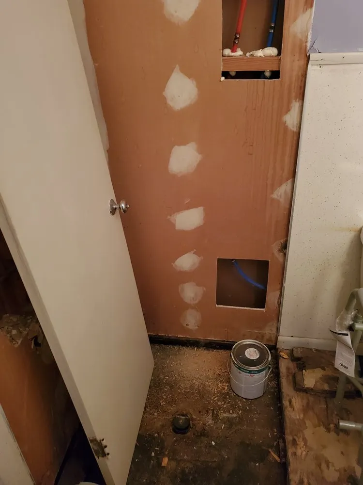 Slide of Leon Angel Constructors