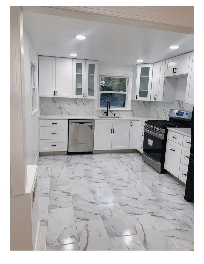 Slide of Leon Home Improvement