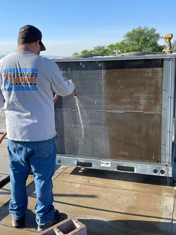 Slide of Leonards 24 Hour Service