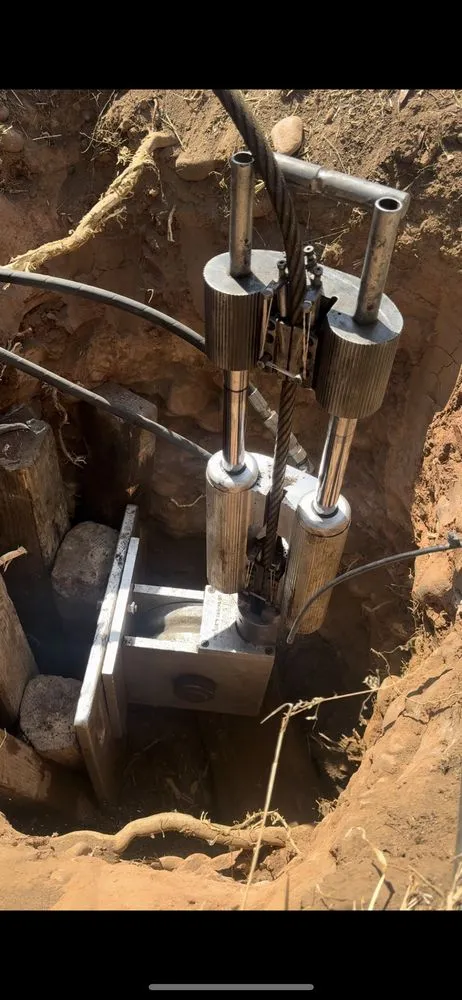 Slide of Leon’s Plumbing