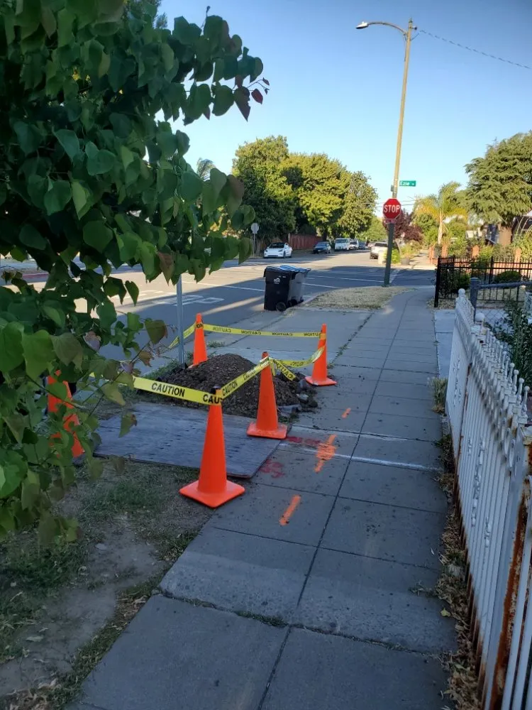 Slide of Leon's Rooter Plumbing