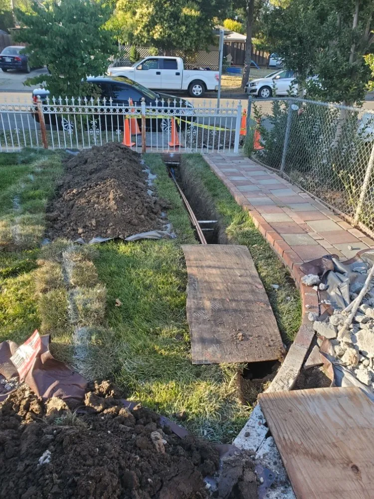 Slide of Leon's Rooter Plumbing