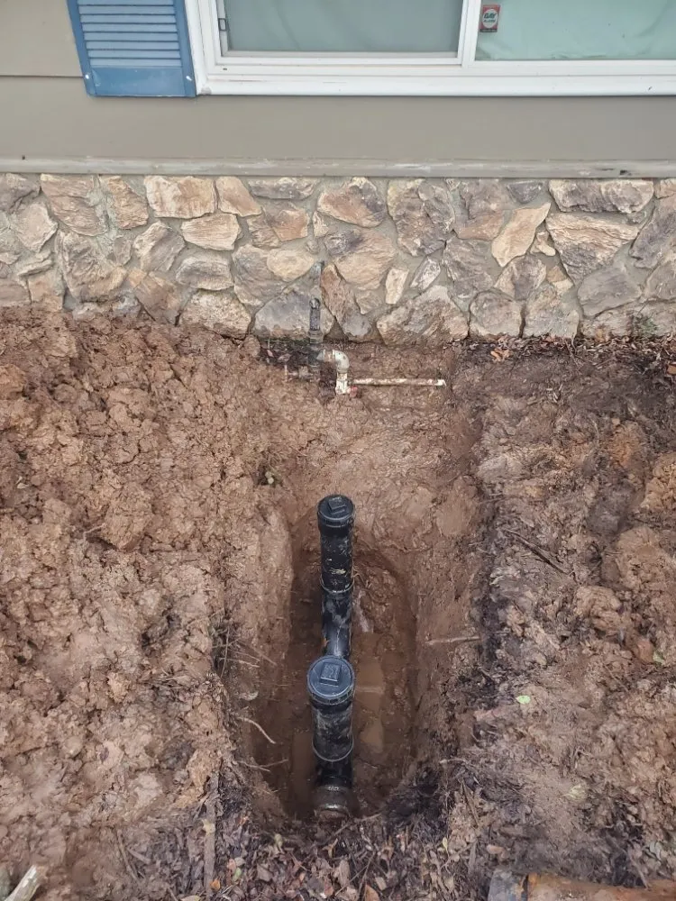 Slide of Leon's Rooter Plumbing