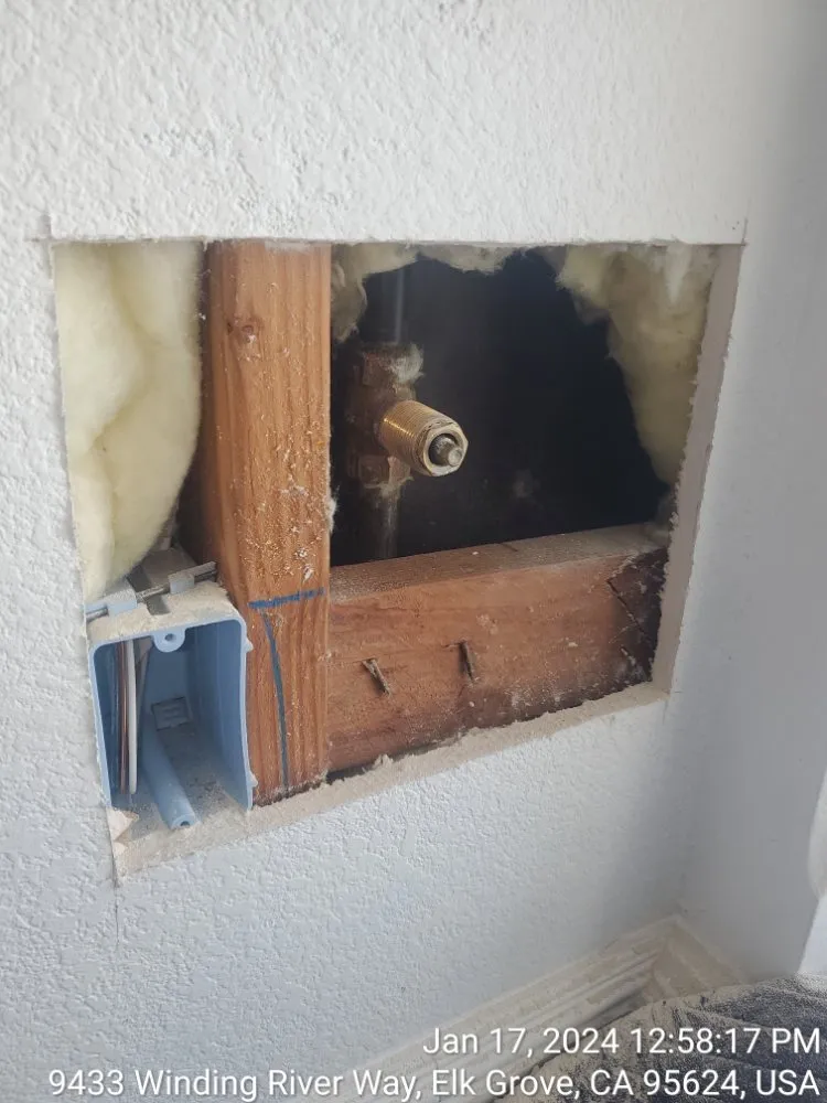 Slide of Leon's Rooter Plumbing