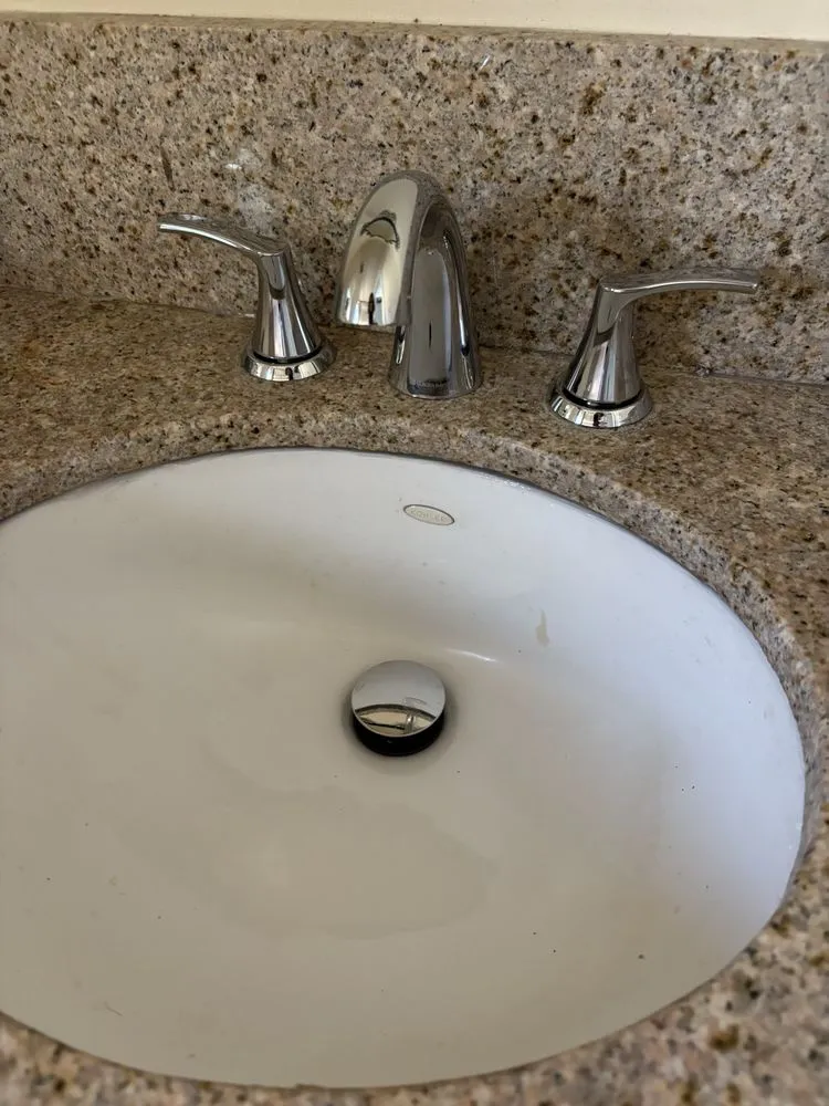 Slide of Leos Painting and Cleaning Services