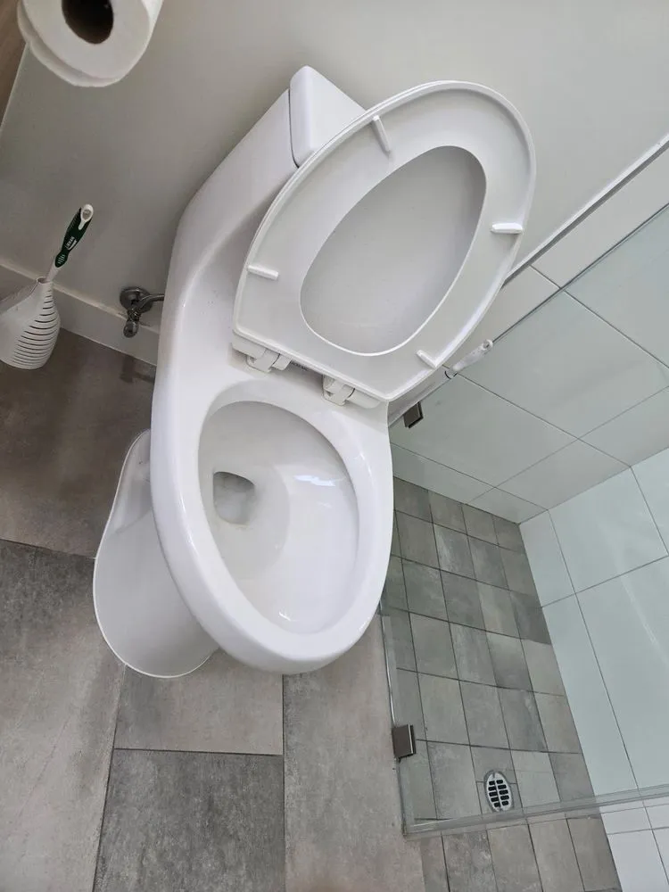 Slide of Leos Painting and Cleaning Services