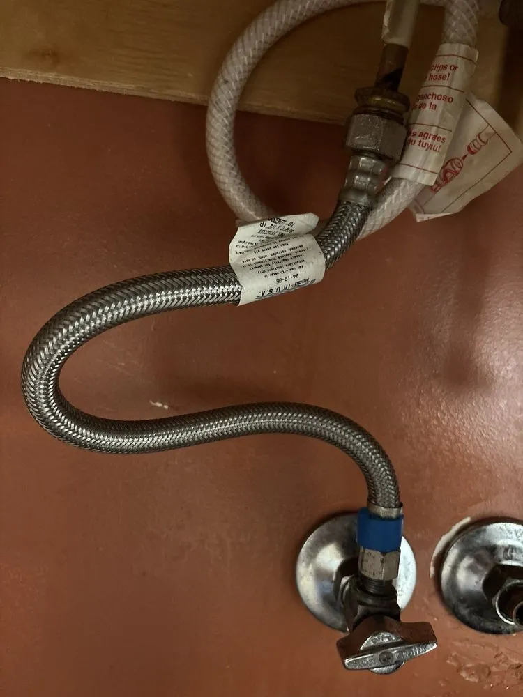 Slide of Leos Painting and Cleaning Services