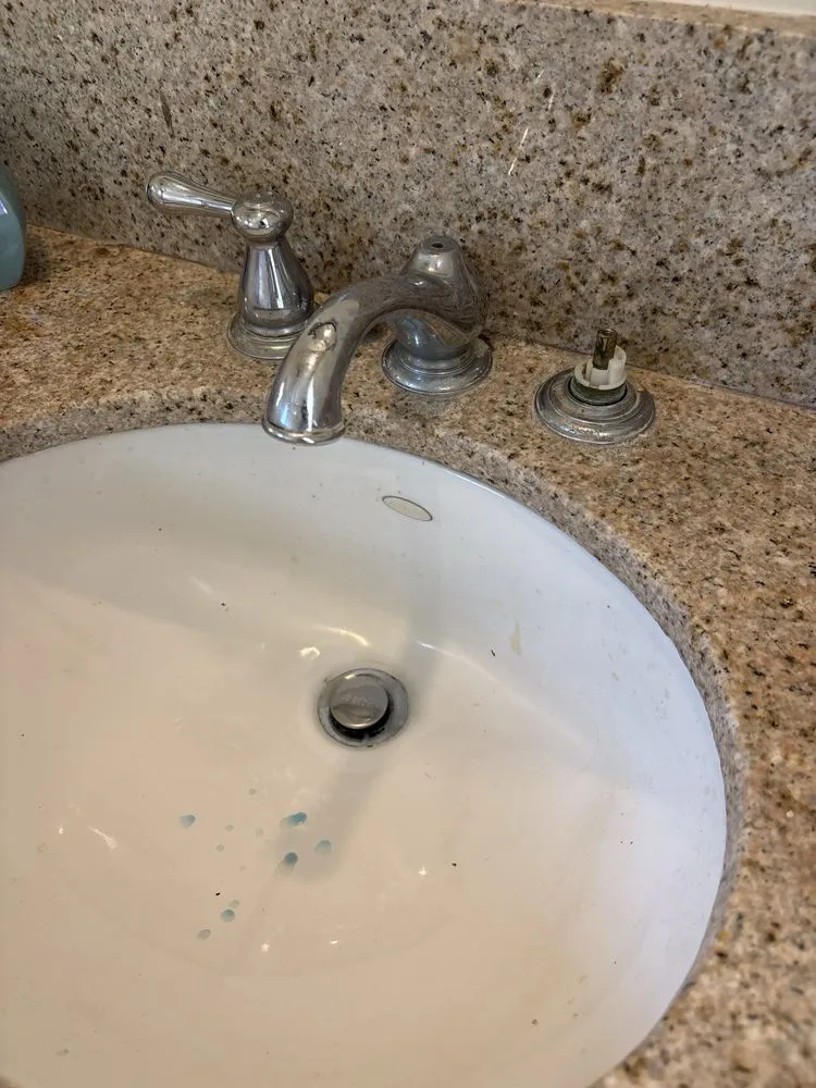 Slide of Leos Painting and Cleaning Services