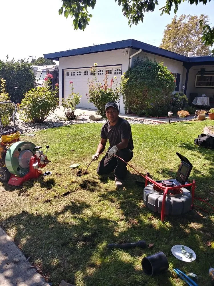 Slide of Leo's Plumbing Repair