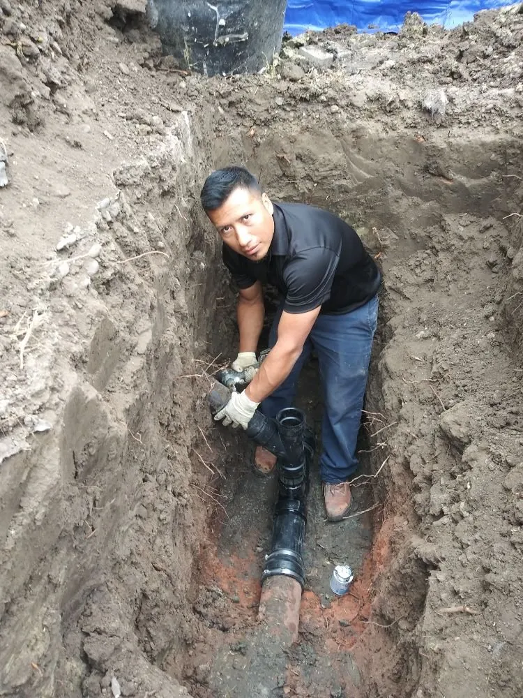 Slide of Leo's Plumbing Repair