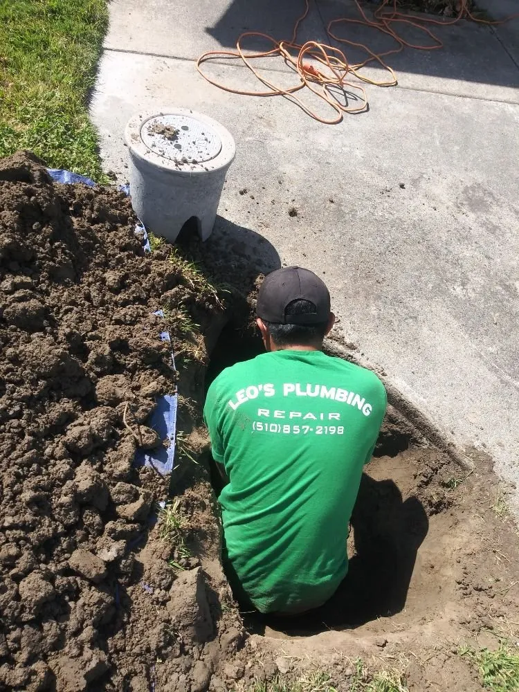 Slide of Leo's Plumbing Repair