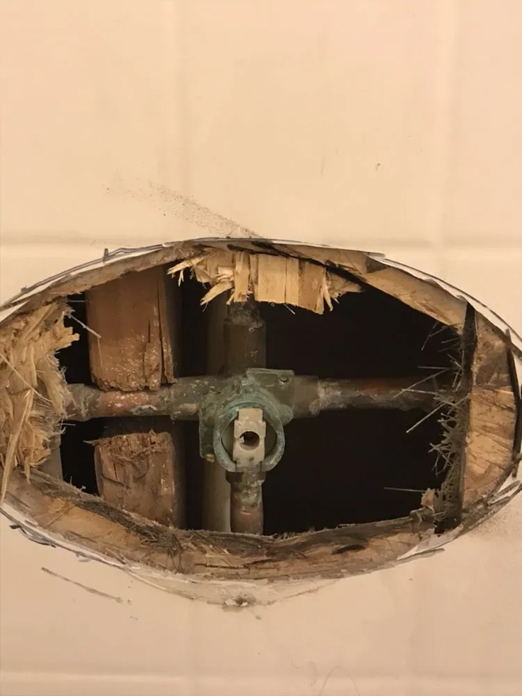 Emergency water heater service for homes in Murrieta, CA by LeosPlumbing24Seven