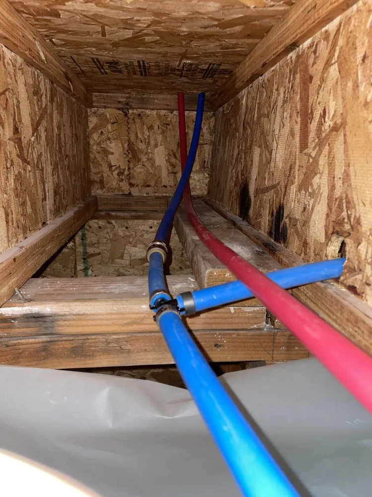 Slide of LeosPlumbing24Seven