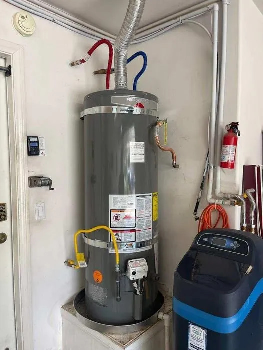 Slide of Les' Plumbing Service