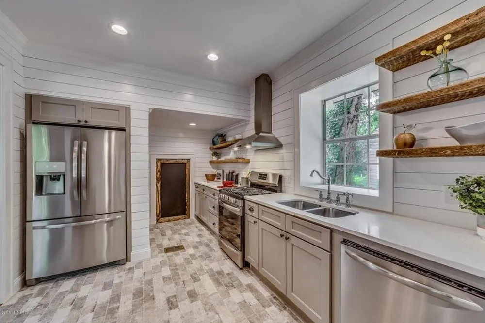 Slide of Lettow Plumbing & Restoration