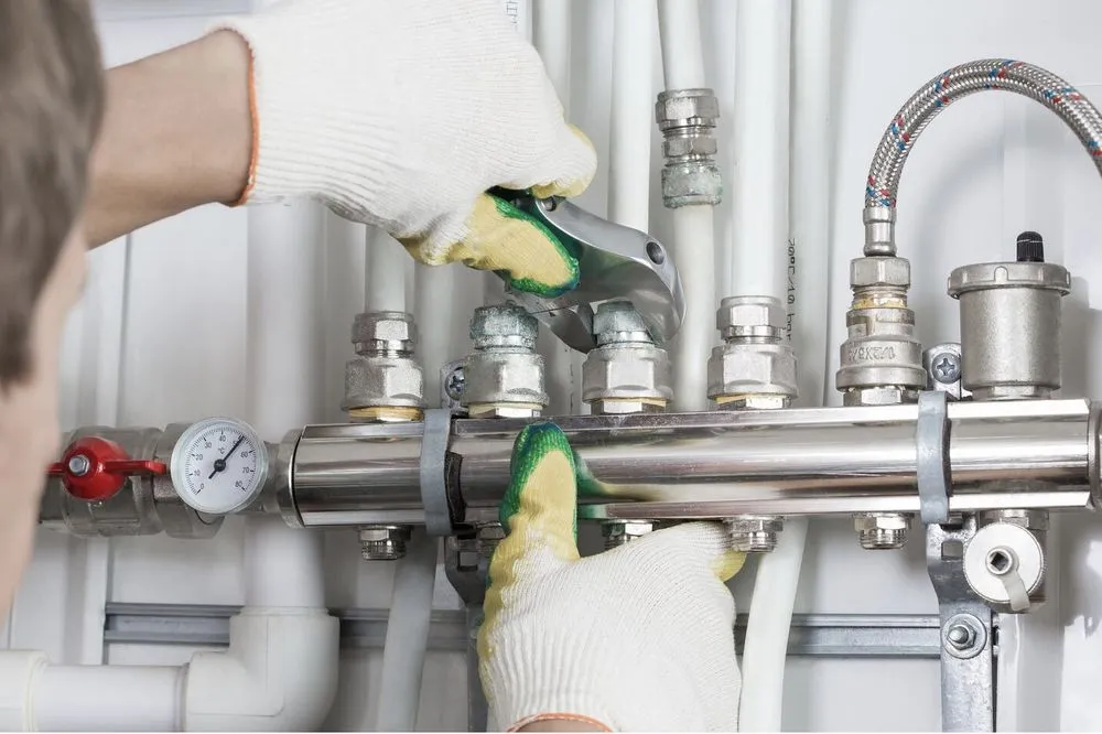 Slide of Levi Does It