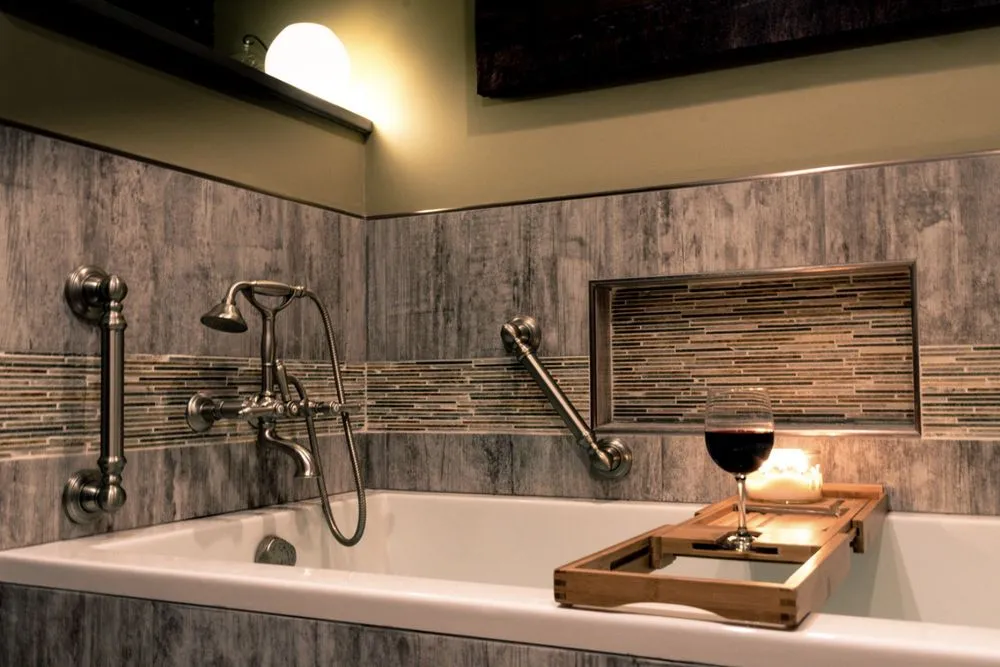 Slide of Levi Does It