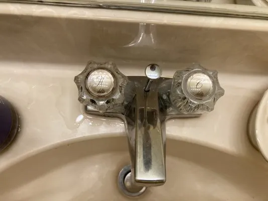 Lewis A Wirth & Son Inc Logo