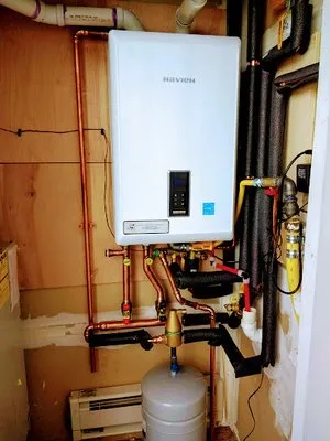 Lexington Plumbing & Heating Logo