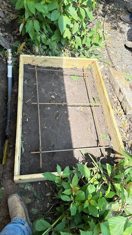 Slide of L&G Excavation Services