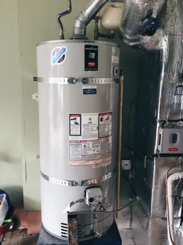 Slide of Lil John Handyman Service