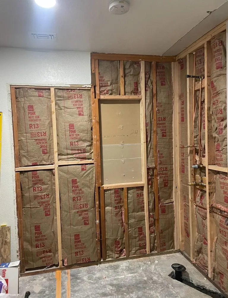 Slide of Linares Handyman