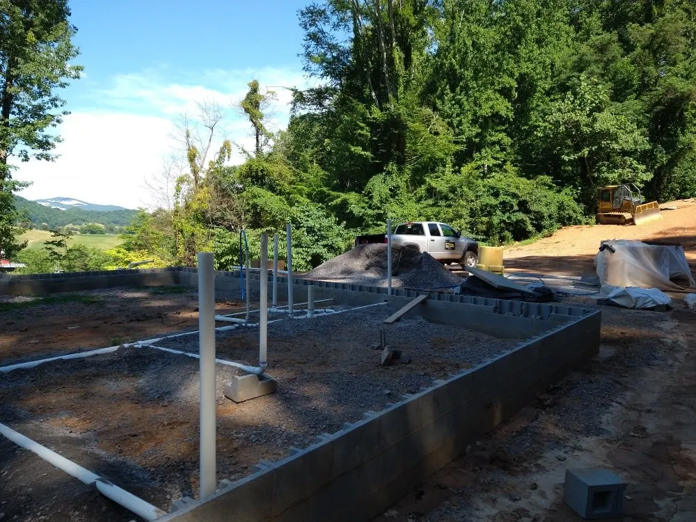 Slide of Lindsay's Excavation and Plumbing