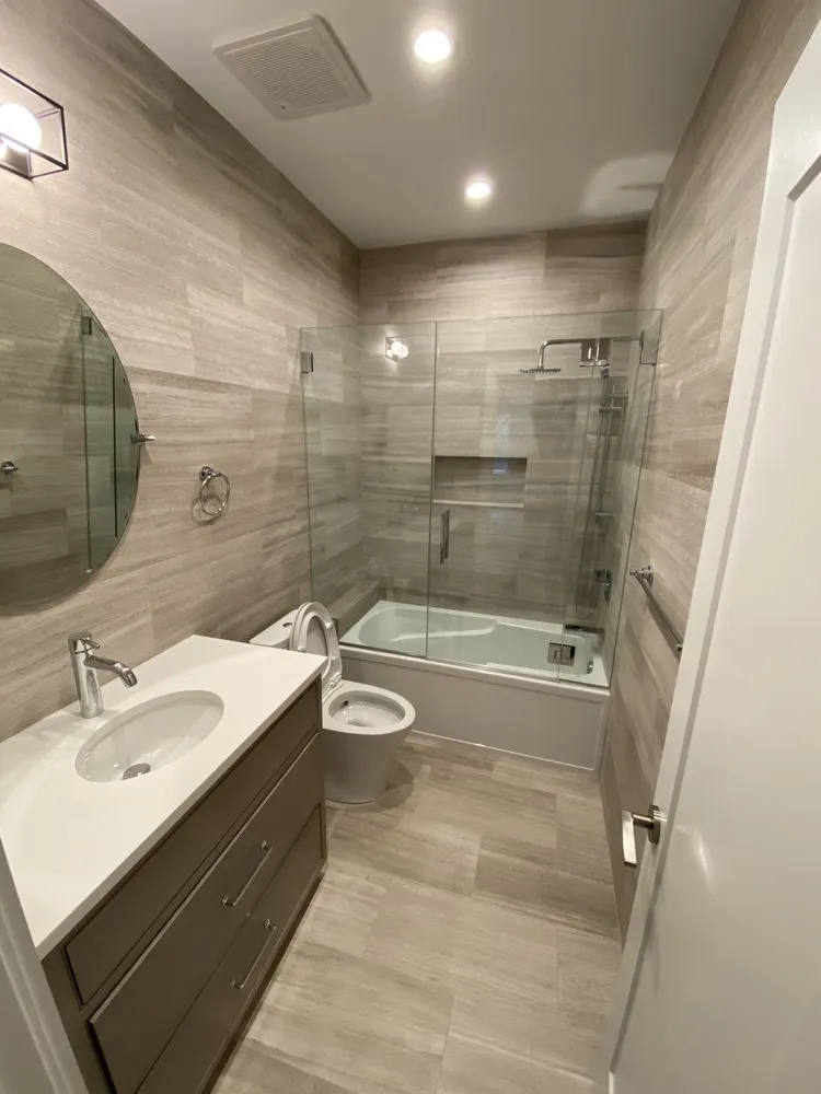 Slide of Lisi Contracting