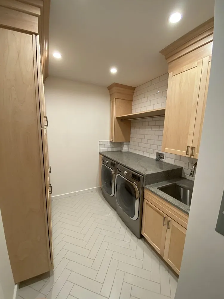 Slide of Lisi Contracting