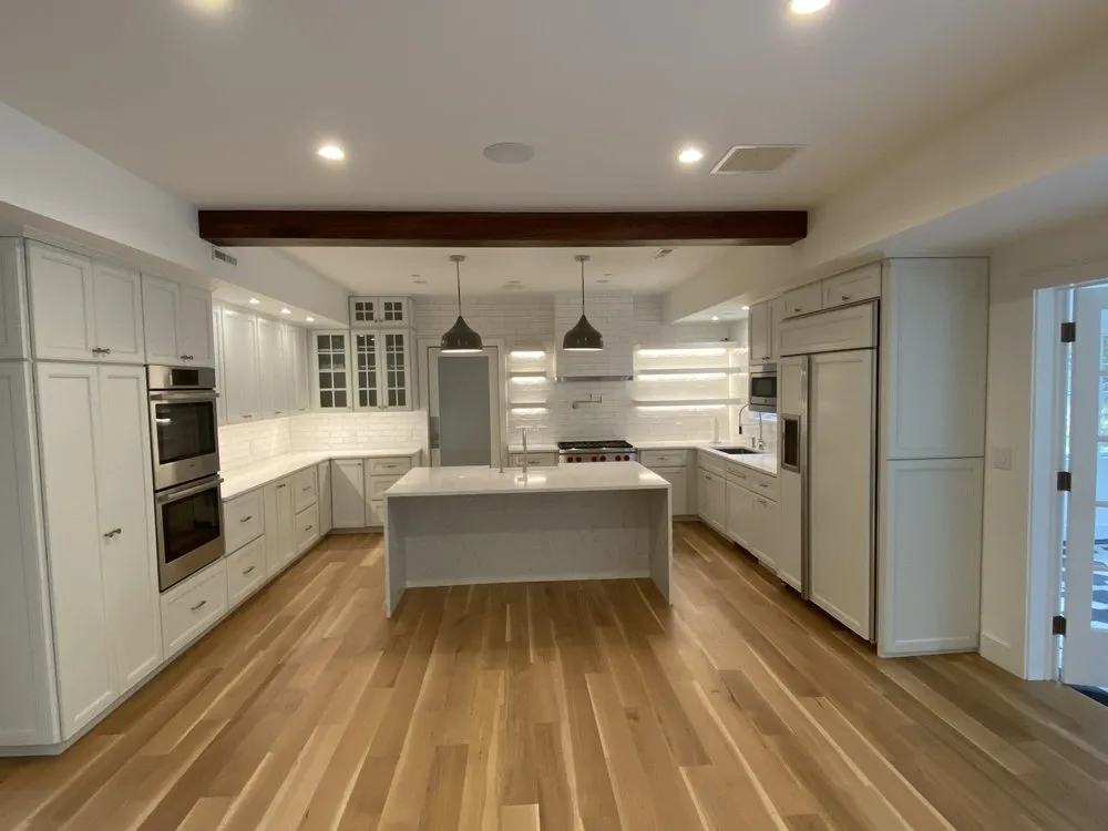 Slide of Lisi Contracting