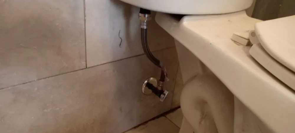 Slide of Litos Plumbers