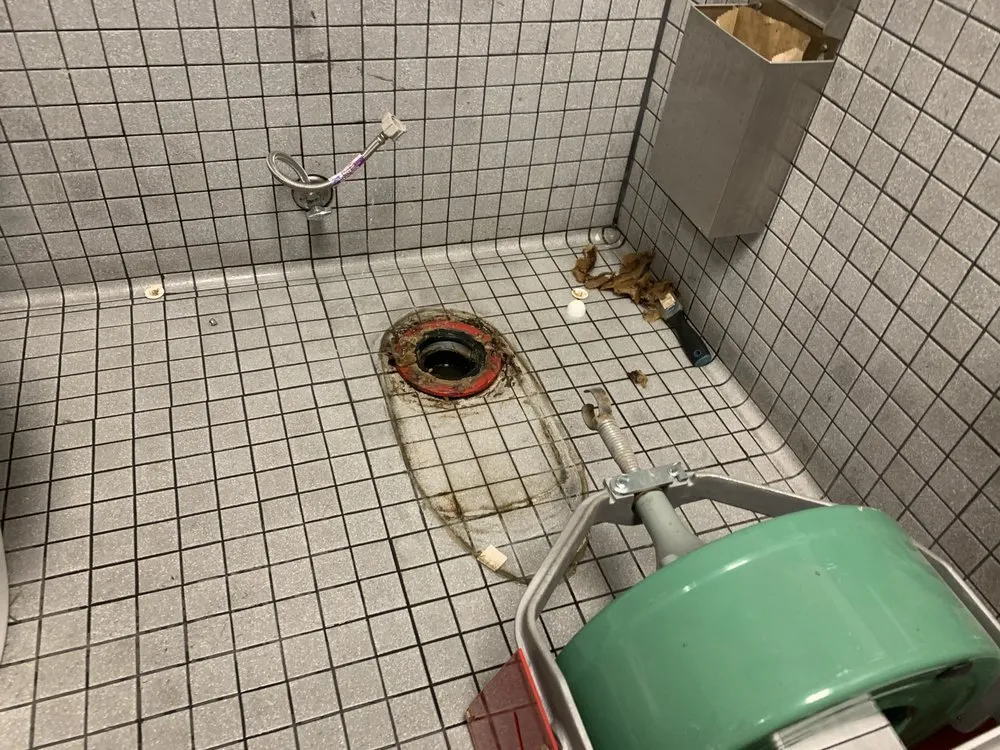 Slide of Little Guy Plumbing and Drain Service