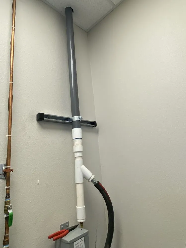 Slide of Livas Contracting Services