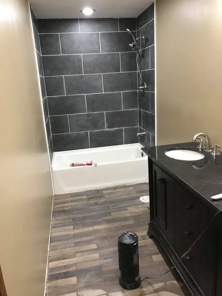 Slide of L&L Construction and Renovation