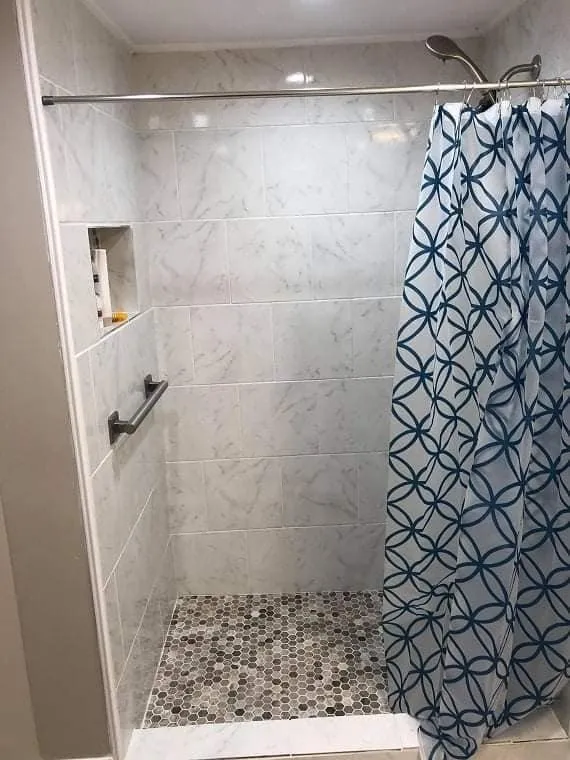 Slide of L&L Construction and Renovation