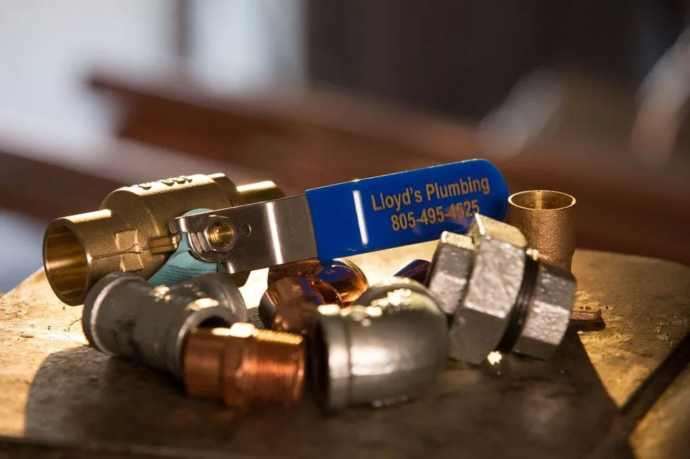 Emergency plumbing repair in Newbury Park, CA by Lloyds Plumbing